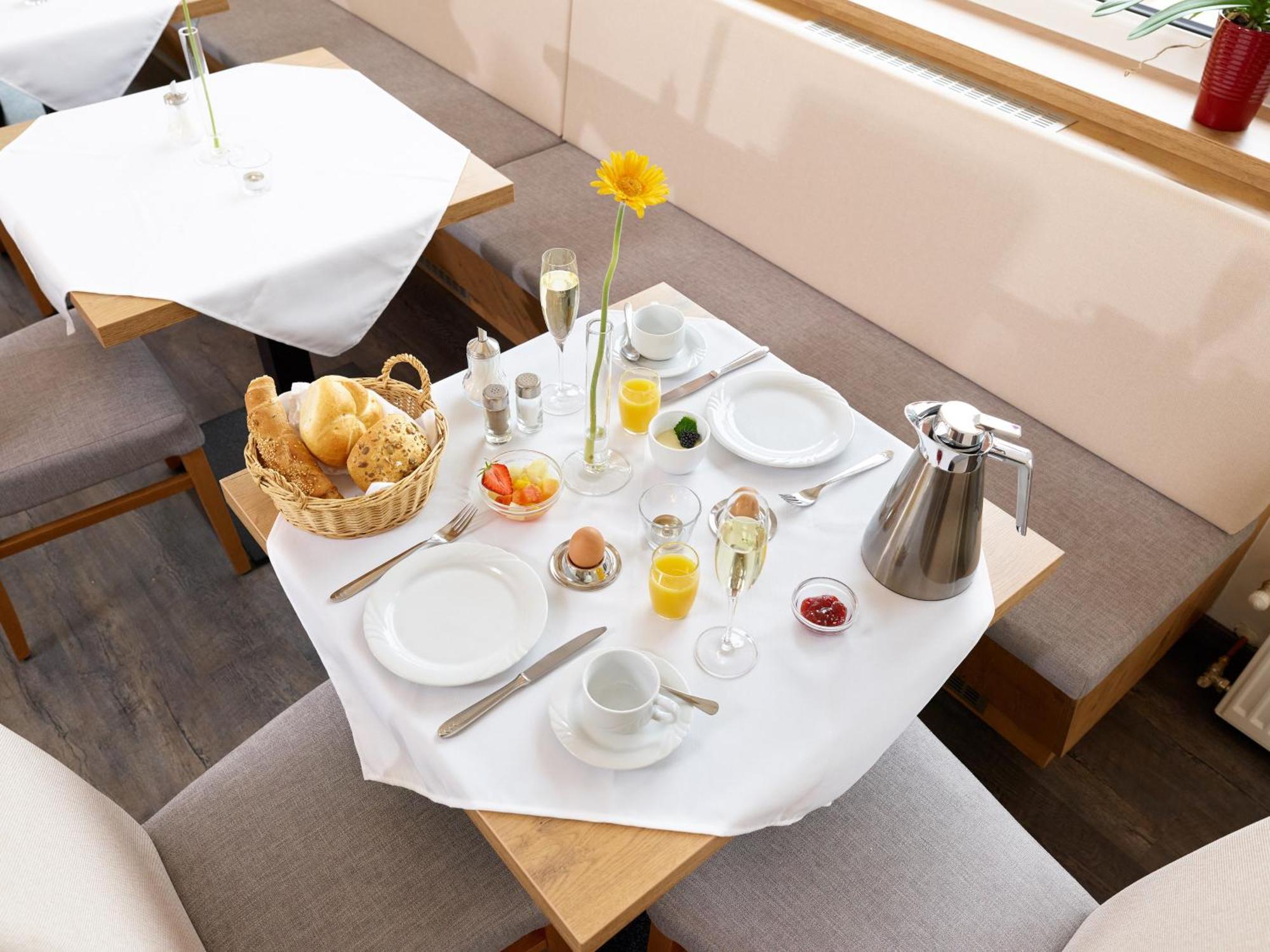 Hotel Hanauerlehen - Ruhige & Zentrale Top-Lage - Mit Schwimmbad, Sauna, Parkplaetze & Cafe - Bayerischer Familienbetrieb Schönau am Königssee 외부 사진