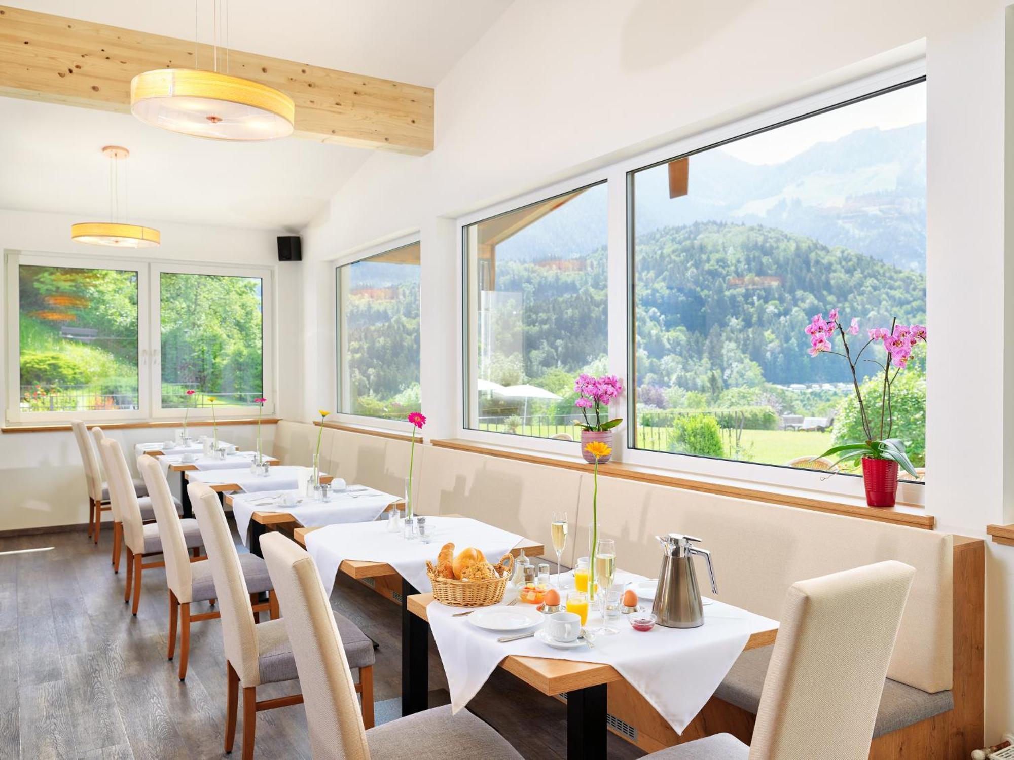 Hotel Hanauerlehen - Ruhige & Zentrale Top-Lage - Mit Schwimmbad, Sauna, Parkplaetze & Cafe - Bayerischer Familienbetrieb Schönau am Königssee 외부 사진